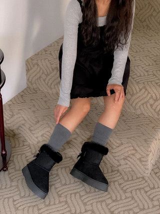 ribbon fur boots