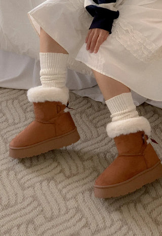 ribbon fur boots
