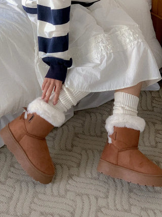 ribbon fur boots