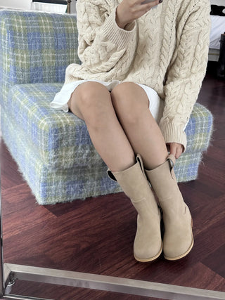 epaulette wood boots