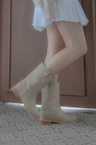 epaulette wood boots