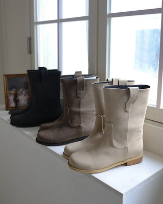 epaulette wood boots