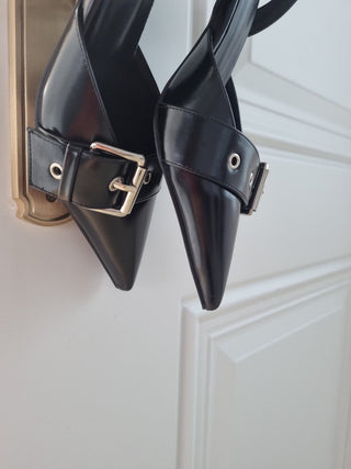 strap slingback heel