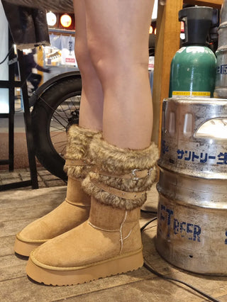 buckle fur boots