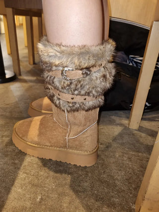 buckle fur boots