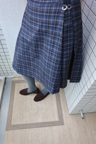check pleated skirt
