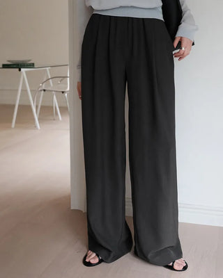 Market Real Cover One Pintuck Training Slacks