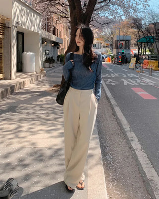 One-tuck slacks