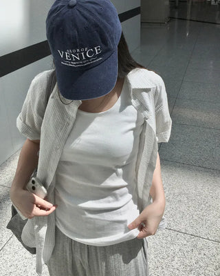 Basic short-sleeved T-shirt