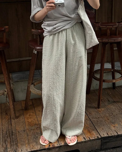 Gingham check embossed elastic waist pants