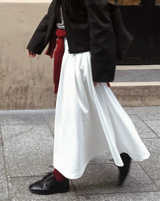 Classic pleated long skirt