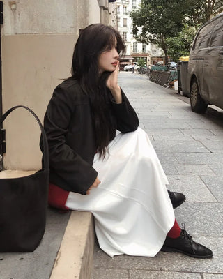 Classic pleated long skirt