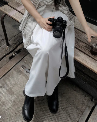 Classic pleated long skirt