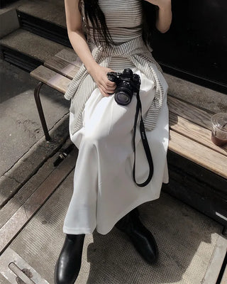 Classic pleated long skirt