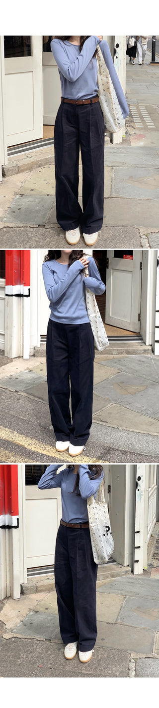 Wide cotton slacks with pleats