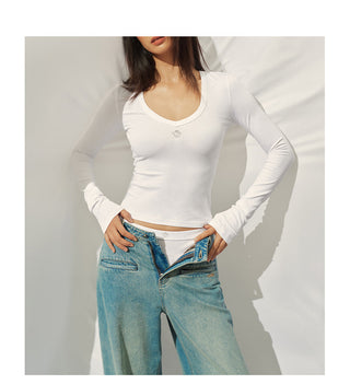 [NAWS] V-neck slim top