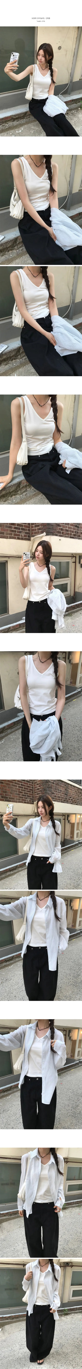 V Neck Sleeveless