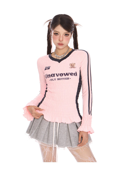Sporty Graphic V-neck Slim top