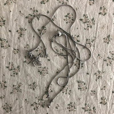 hebi silver necklace