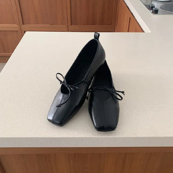 ribbon vintage flat