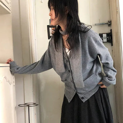 kuro muffler cardigan