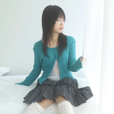 pocket punching cardigan