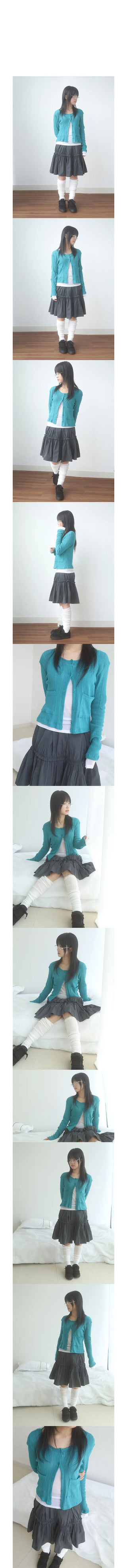 pocket punching cardigan