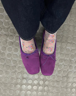 Suede ribbon flat shoes