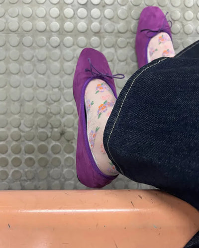 Suede ribbon flat shoes