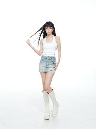 Halter neck sleeveless knitted vest