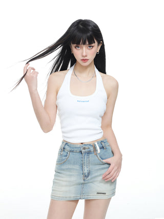Halter neck sleeveless knitted vest