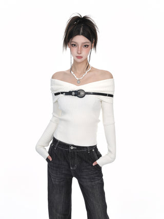 Long-sleeved knitted sweater
