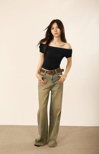 Off-shoulder slim top
