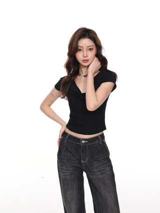 Short-sleeved slim-fitting off-shoulder top