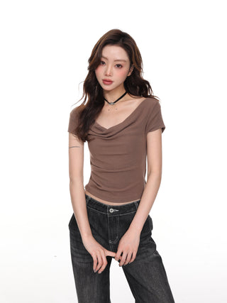 Slim-fitting off-shoulder crop top