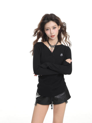 V-neck long-sleeved knitted T-shirt