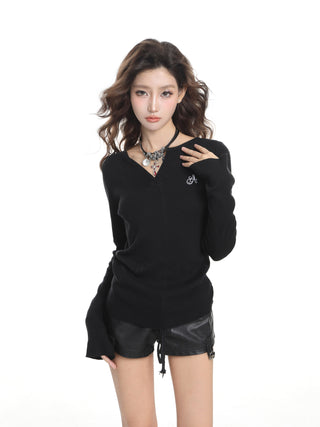 V-neck long-sleeved knitted T-shirt