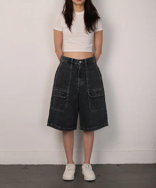 Flap Pocket Bermuda Pants