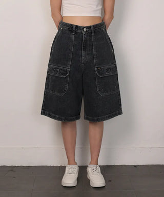 Flap Pocket Bermuda Pants