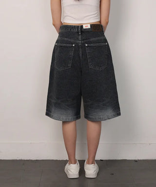 Flap Pocket Bermuda Pants