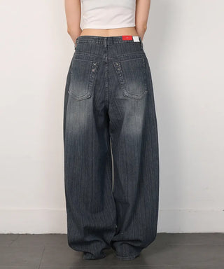 Odd-numbered wide denim pants