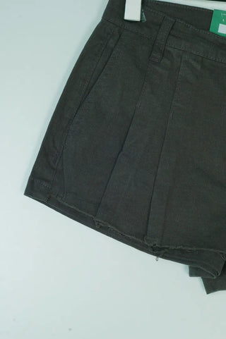 Pleated Short Skirt Pants