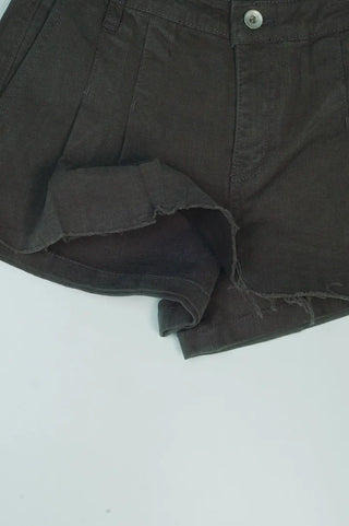 Pleated Short Skirt Pants