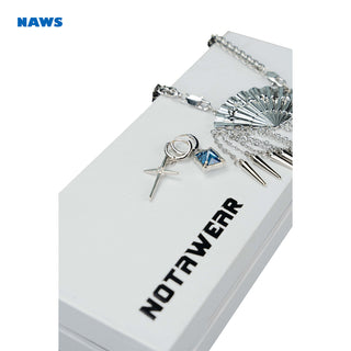 [NAWS] Fan-shaped textured metal chain + silver gemstone earrings
