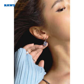 [NAWS] Fan-shaped textured metal chain + silver gemstone earrings