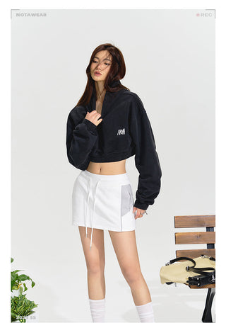 [NAWS] Black cropped hoodie