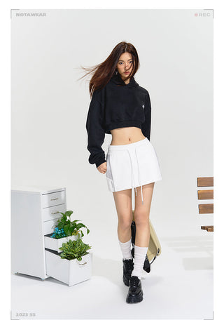 [NAWS] Black cropped hoodie