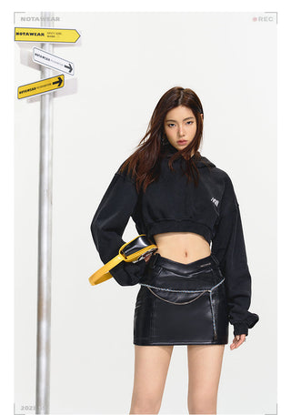 [NAWS] Black cropped hoodie