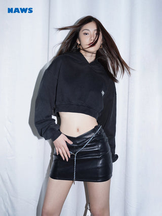 [NAWS] Black cropped hoodie