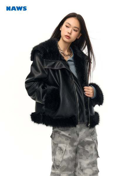 [NAWS] Large lapel fur coat